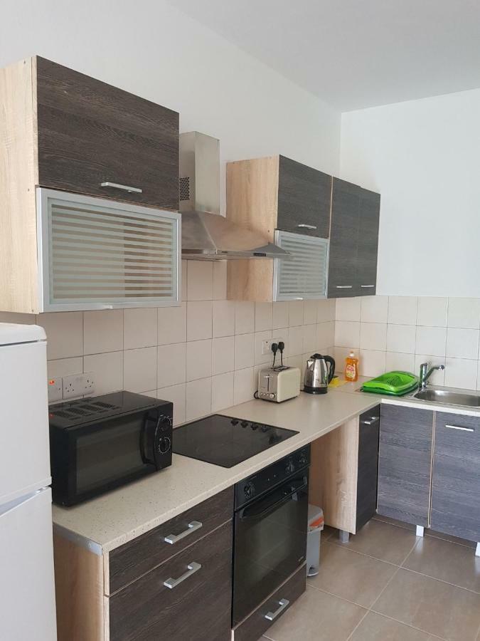 Paphos Apartments エクステリア 写真