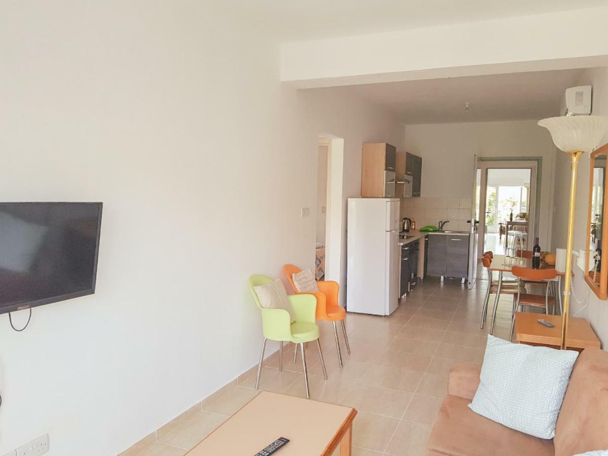 Paphos Apartments エクステリア 写真