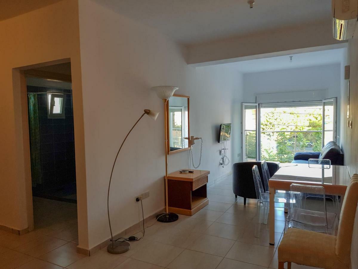 Paphos Apartments エクステリア 写真